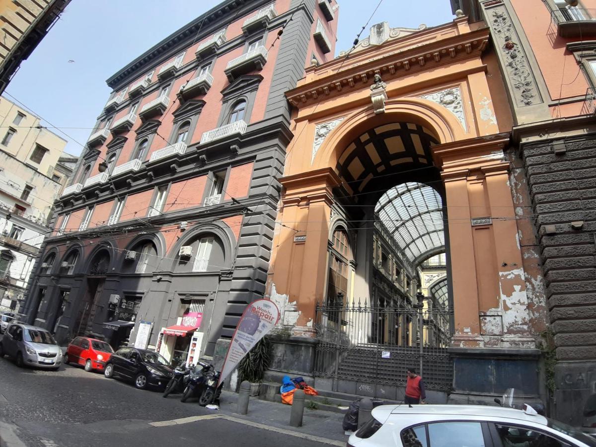 B&B Galleria Principe Di Napoli Luaran gambar