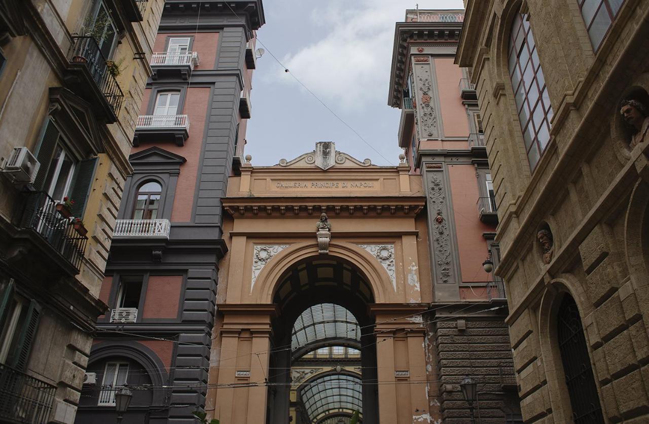 B&B Galleria Principe Di Napoli Luaran gambar