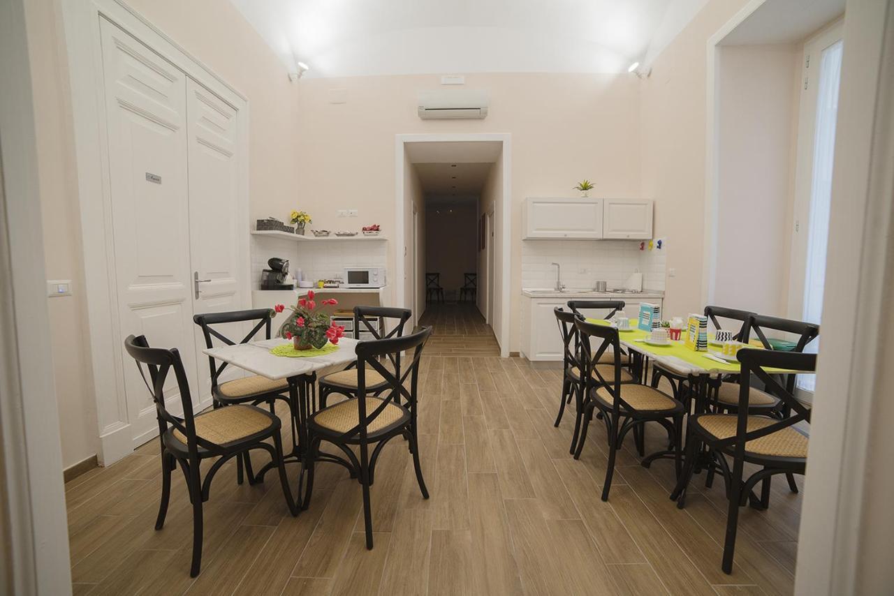 B&B Galleria Principe Di Napoli Luaran gambar